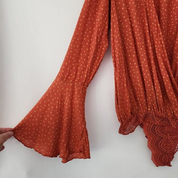 Intimately Free People orange bell sleeve bodysuit blouse lace bottom size M - Picture 2 of 8
